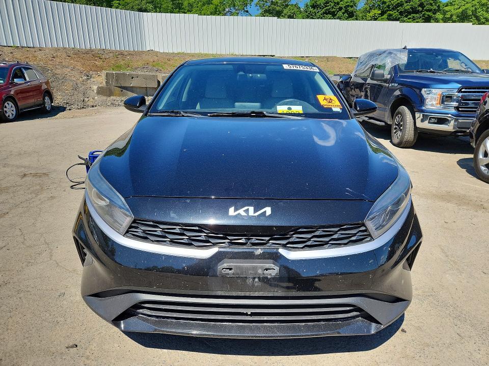 2022 Kia Forte მანქანა იყიდება აუქციონზე, vin: 3KPF24AD3NE465593, აუქციონის ნომერი: 57675336