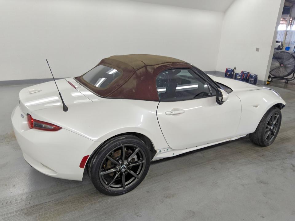 Продаж на аукціоні авто 2018 Mazda Mx-5 Miata, vin: JM1NDAD70J0201857, номер лоту: 57335006
