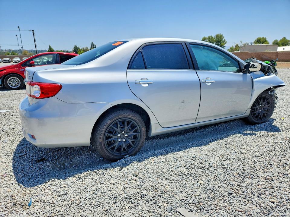 59161246 :رقم المزاد ، 5YFBU4EE3DP151595 vin ، 2013 Toyota Corolla مزاد بيع