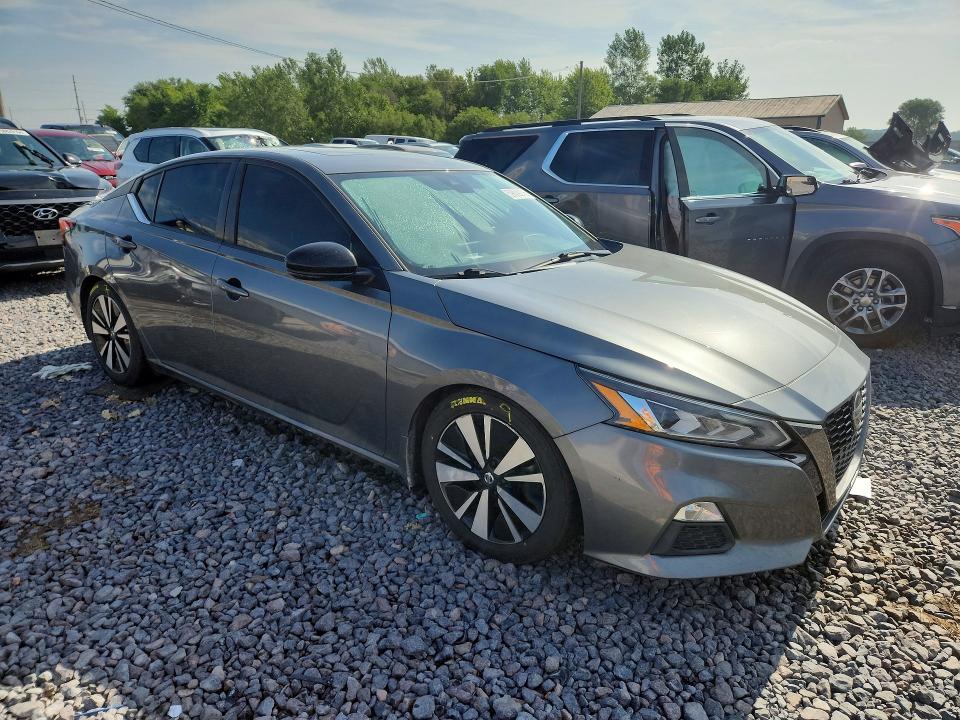 59009276 :رقم المزاد ، 1N4AL4CV5MN384642 vin ، 2021 Nissan Altima مزاد بيع