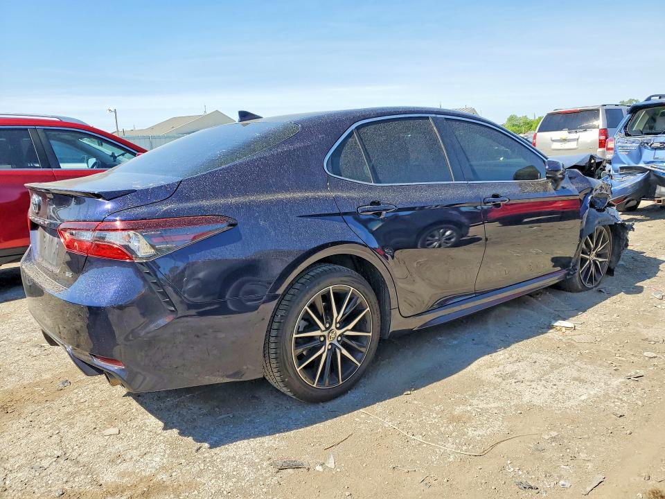 Продажа на аукционе авто 2021 Toyota Camry, vin: 4T1G11AK4MU422848, номер лота: 54733786