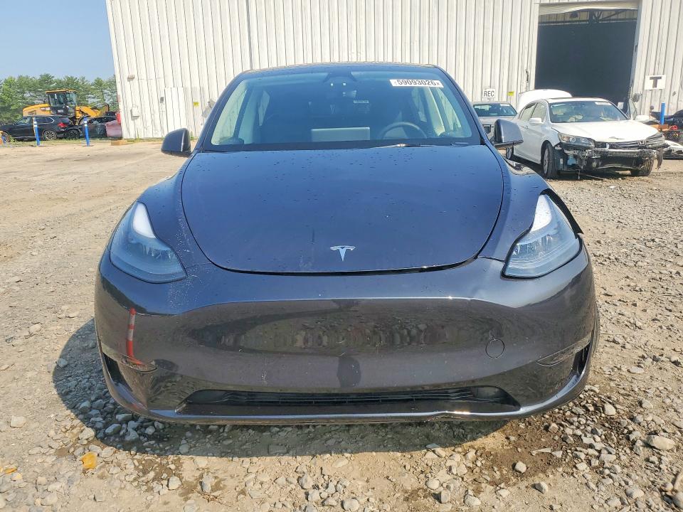 59093026 :رقم المزاد ، 7SAYGAEE0RF111805 vin ، 2024 Tesla Model Y مزاد بيع