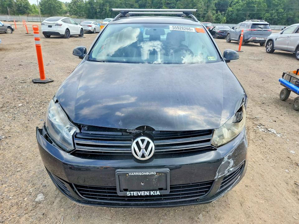 55928266 :رقم المزاد ، 3VWML7AJ4DM696404 vin ، 2013 Volkswagen Jetta مزاد بيع