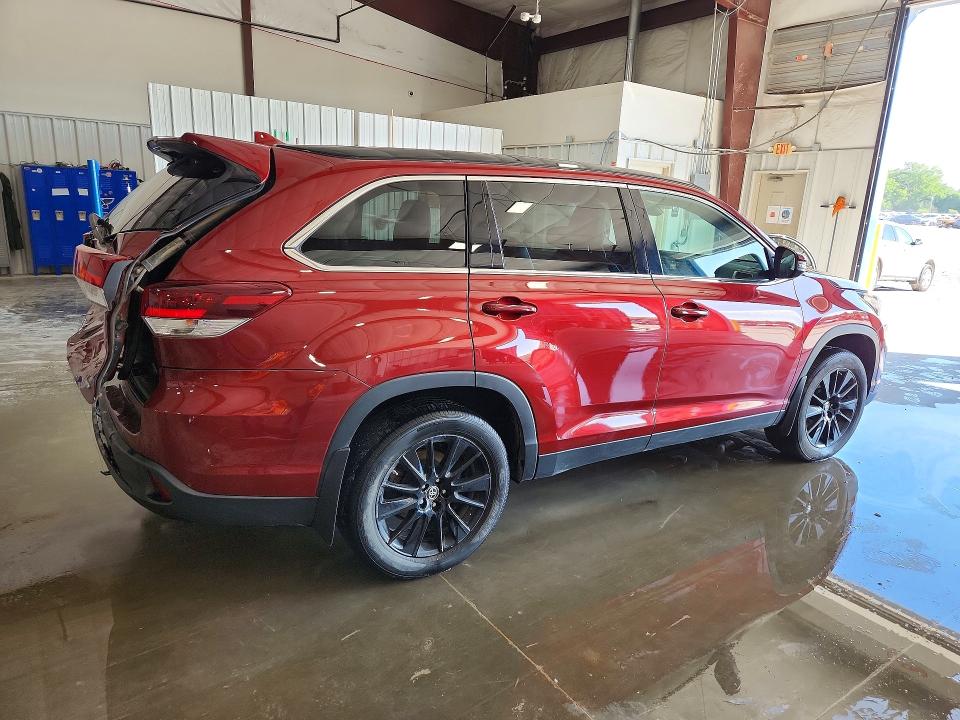 56071436 :رقم المزاد ، 5TDJZRFH9KS625623 vin ، 2019 Toyota Highlander مزاد بيع