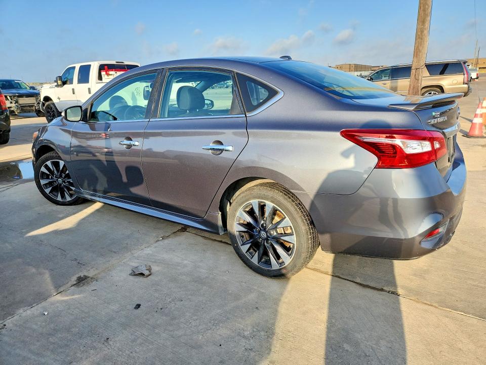 56530256 :رقم المزاد ، 3N1AB7AP8KY304160 vin ، 2019 Nissan Sentra مزاد بيع