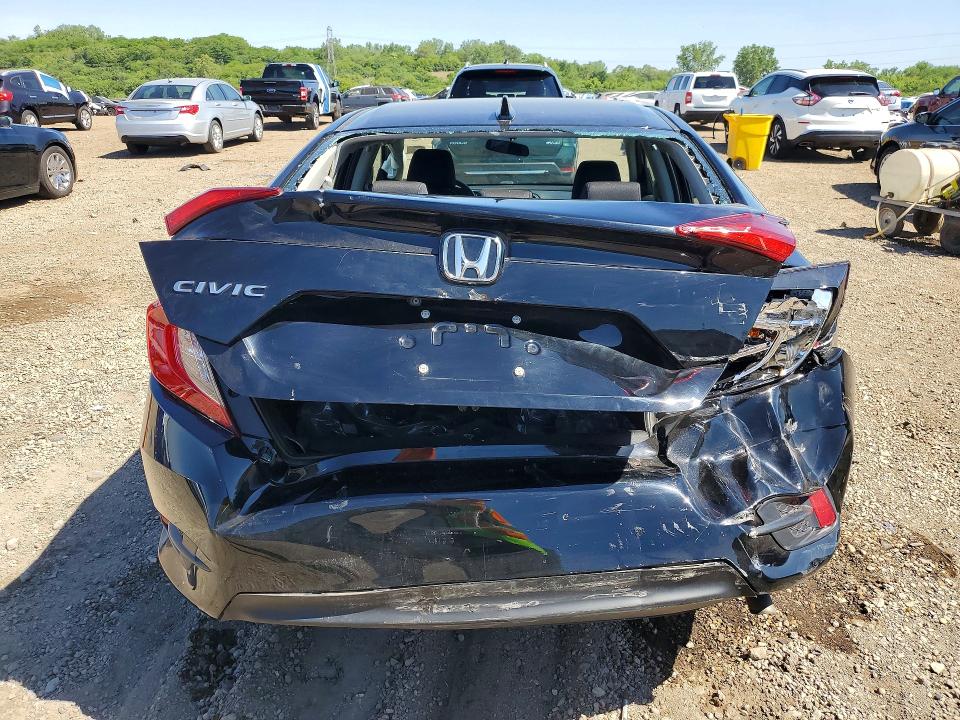 55637166 :رقم المزاد ، 2HGFC2F71JH601322 vin ، 2018 Honda Civic مزاد بيع