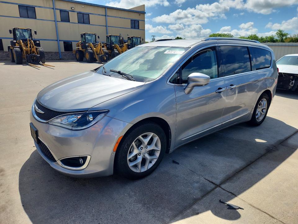 Продажа на аукционе авто 2018 Chrysler Pacifica, vin: 2C4RC1EG1JR350433, номер лота: 57019236