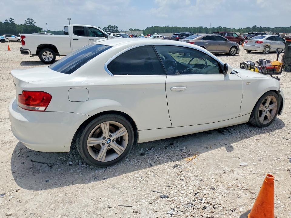 57579266 :رقم المزاد ، WBAUP9C54DVS95358 vin ، 2013 Bmw 128 مزاد بيع