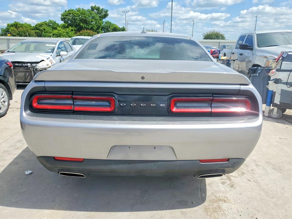 55672346 :رقم المزاد ، 2C3CDZAG2JH259382 vin ، 2018 Dodge Challenger مزاد بيع