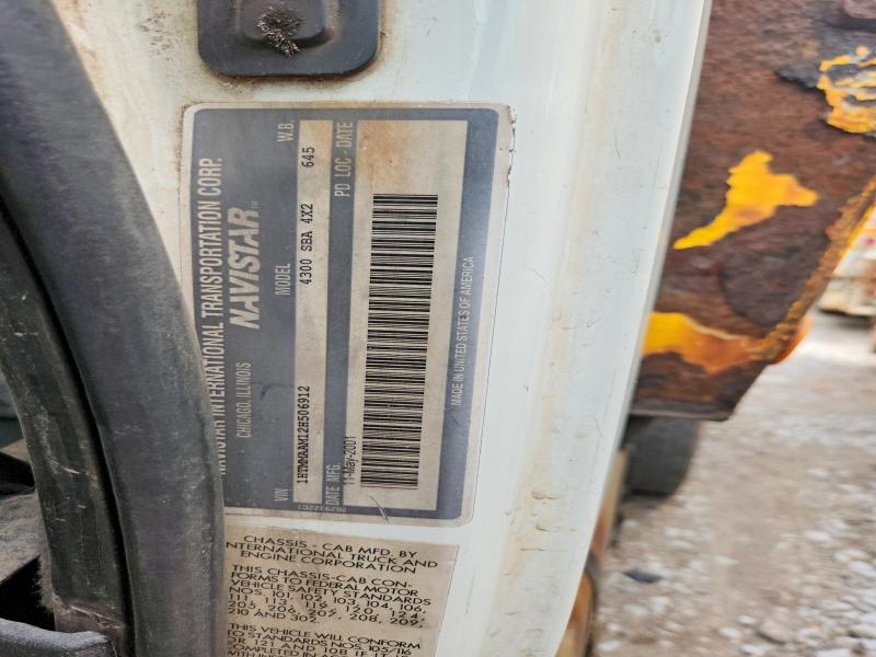 55912286 :رقم المزاد ، 1HTMMAAM12H506912 vin ، 2002 International 4000 مزاد بيع
