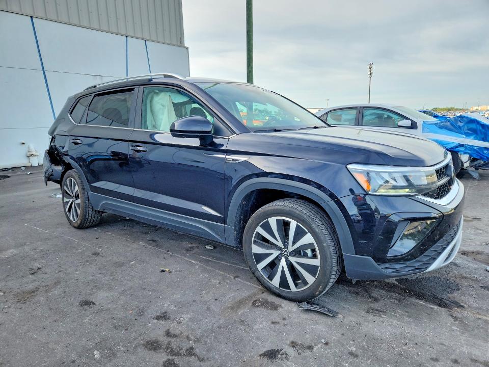 56296856 :رقم المزاد ، 3VVSX7B20RM088670 vin ، 2024 Volkswagen Taos مزاد بيع