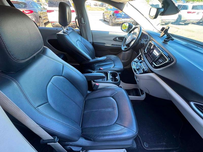 Продажа на аукционе авто 2019 Chrysler Pacifica, vin: 2C4RC1BG0KR555280, номер лота: 58120046