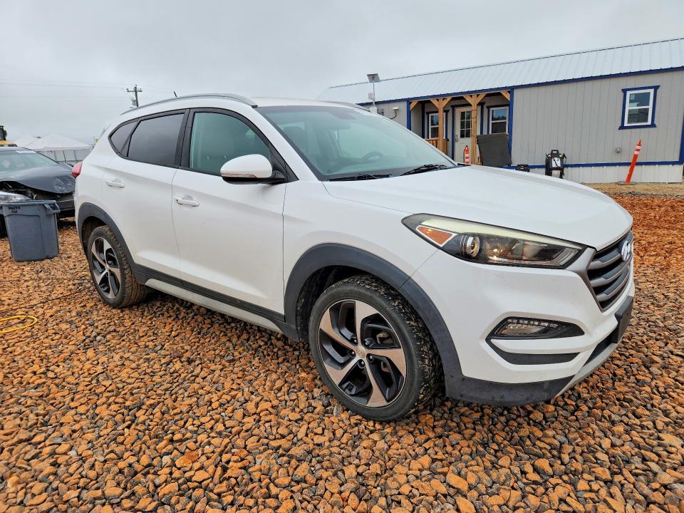 58193896 :رقم المزاد ، KM8J33A27HU373419 vin ، 2017 Hyundai Tucson مزاد بيع