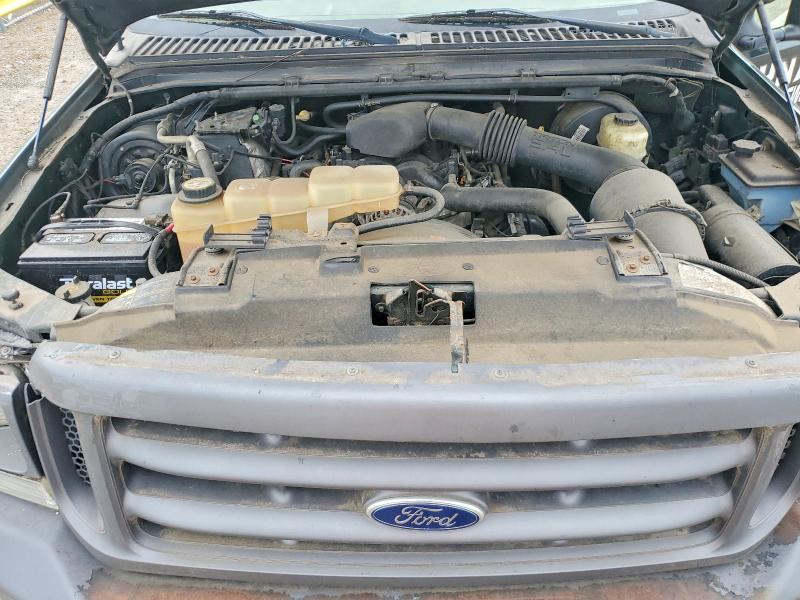 56421246 :رقم المزاد ، 1FTSF31L82EA74001 vin ، 2002 Ford F350 مزاد بيع