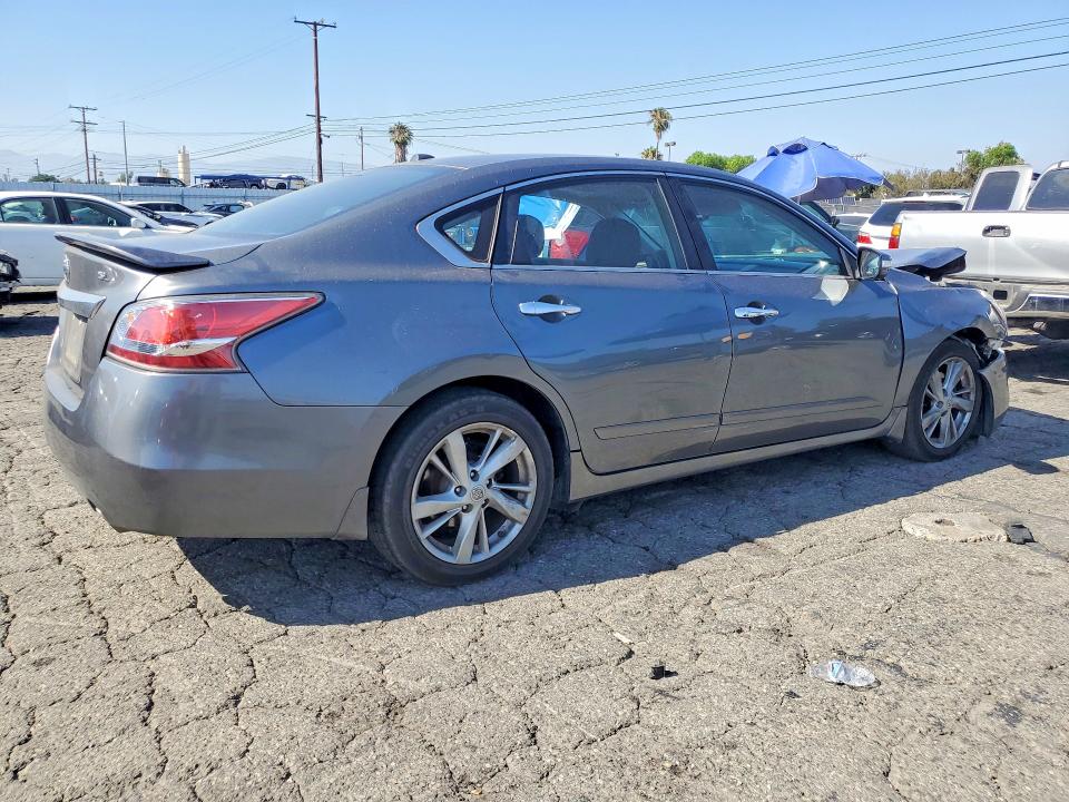 2014 Nissan Altima მანქანა იყიდება აუქციონზე, vin: 1N4AL3AP4EN362647, აუქციონის ნომერი: 55912916