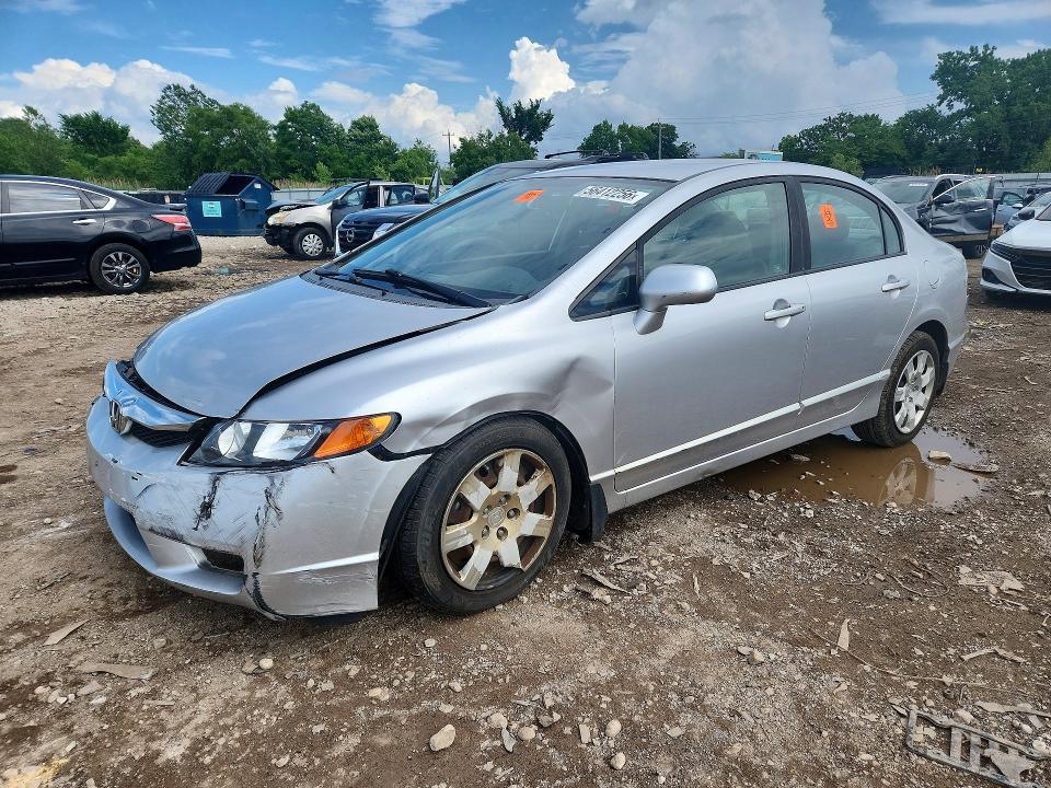56412256 :رقم المزاد ، 19XFA1F53AE046544 vin ، 2010 Honda Civic مزاد بيع