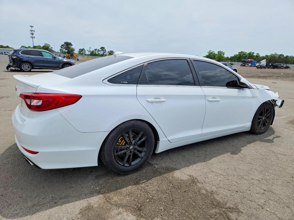 2015 Hyundai Sonata მანქანა იყიდება აუქციონზე, vin: 5NPE24AF8FH208407, აუქციონის ნომერი: 57757306