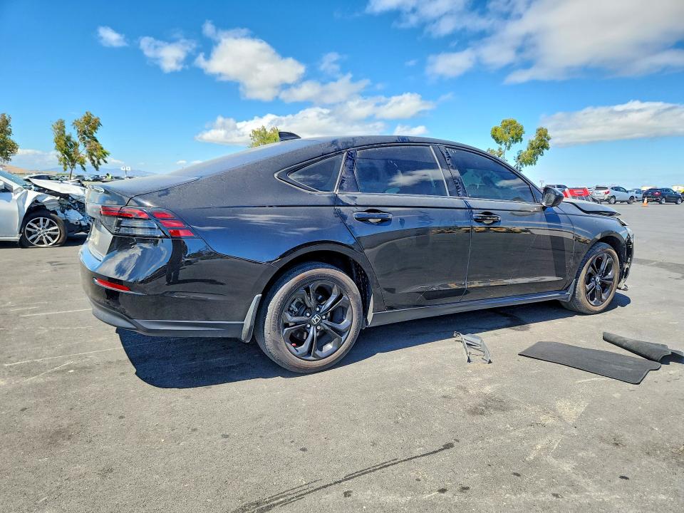 58441626 :رقم المزاد ، 1HGCY1F4XSA000169 vin ، 2025 Honda Accord مزاد بيع