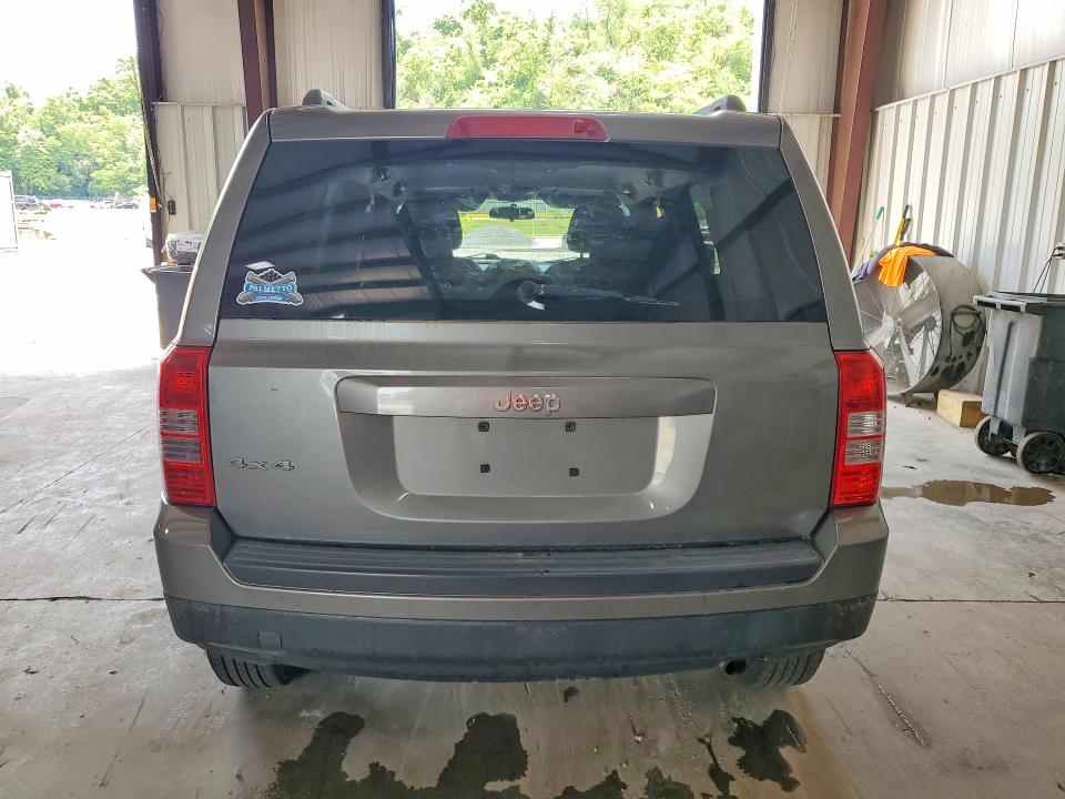 56572206 :رقم المزاد ، 1C4NJRBB2DD138983 vin ، 2013 Jeep Patriot مزاد بيع