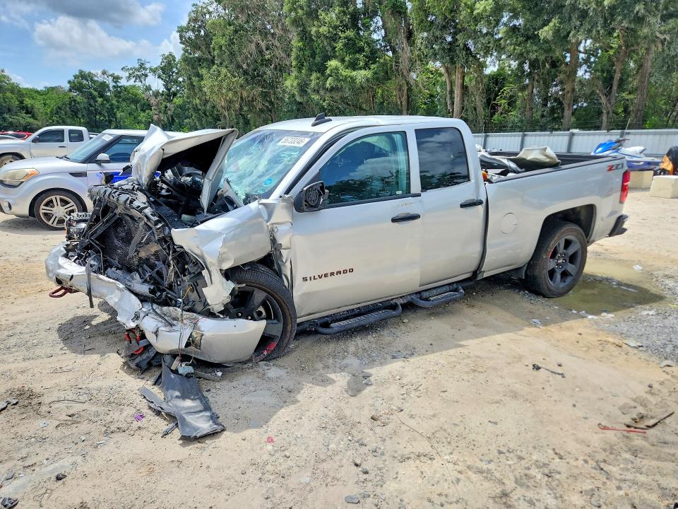 Auction sale of the 2018 Chevrolet Silverado, vin: 1GCVKREC7JZ207408, lot number: 56733246
