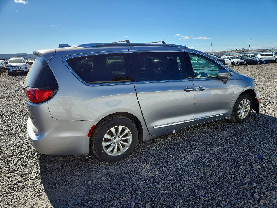 2019 Chrysler Pacifica მანქანა იყიდება აუქციონზე, vin: 2C4RC1BGXKR626632, აუქციონის ნომერი: 58396276