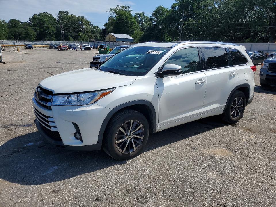 56167506 :رقم المزاد ، 5TDKZRFH6HS515397 vin ، 2017 Toyota Highlander مزاد بيع