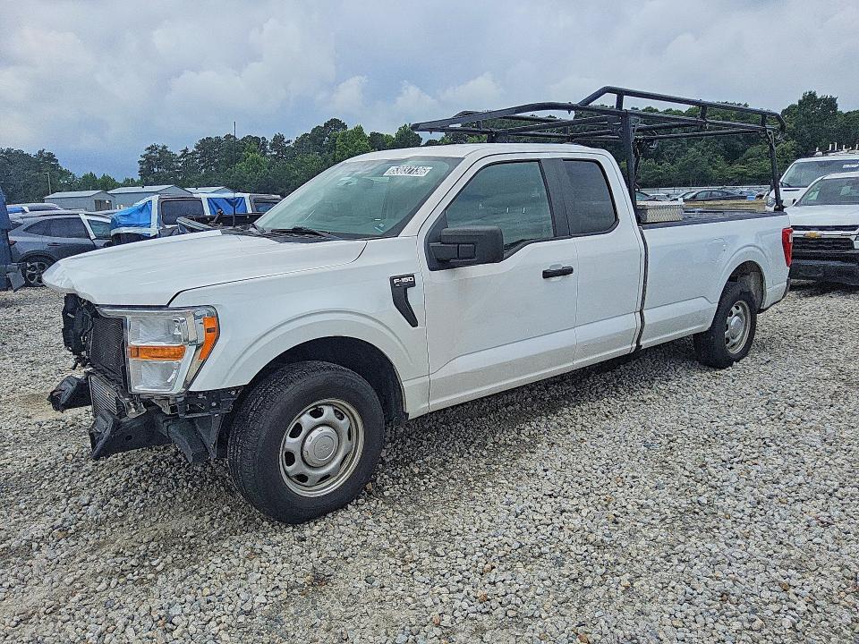 53037136 :رقم المزاد ، 1FTEX1CP0NKE62960 vin ، 2022 Ford F150 مزاد بيع