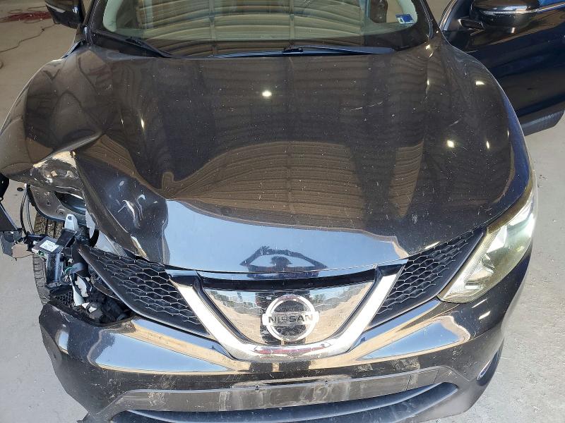 54829056 :رقم المزاد ، JN1BJ1CR7JW293726 vin ، 2018 Nissan Rogue Sport مزاد بيع