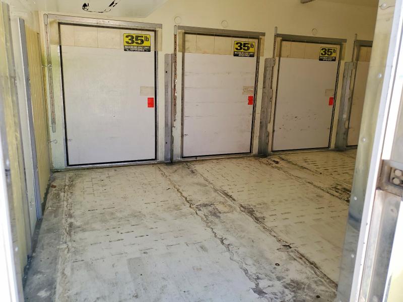 56181236 :رقم المزاد ، 1FDXE4FL2BDA57378 vin ، 2011 Ford Econoline مزاد بيع