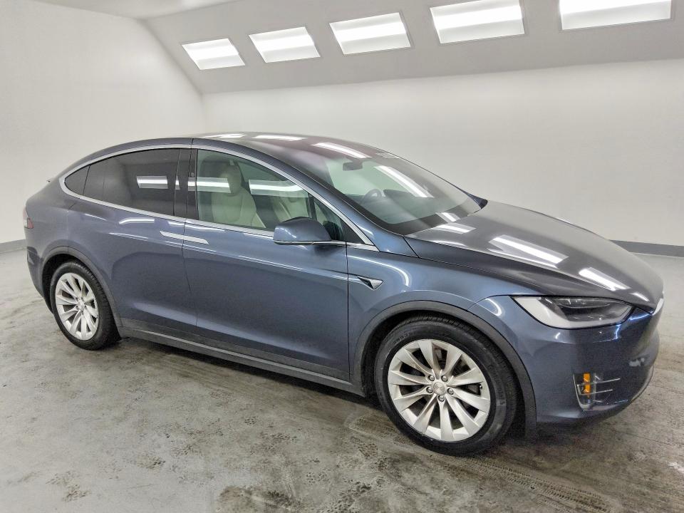 Продаж на аукціоні авто 2020 Tesla Model X, vin: 5YJXCDE29LF241410, номер лоту: 53553696