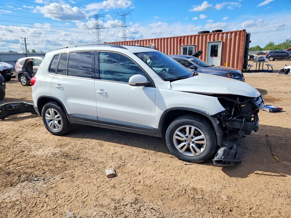 Продажа на аукционе авто 2016 Volkswagen Tiguan, vin: WVGBV7AX5GW609375, номер лота: 58220496