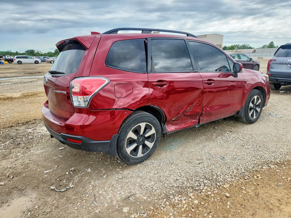 Продаж на аукціоні авто 2018 Subaru Forester, vin: JF2SJAGC3JH495472, номер лоту: 55949156