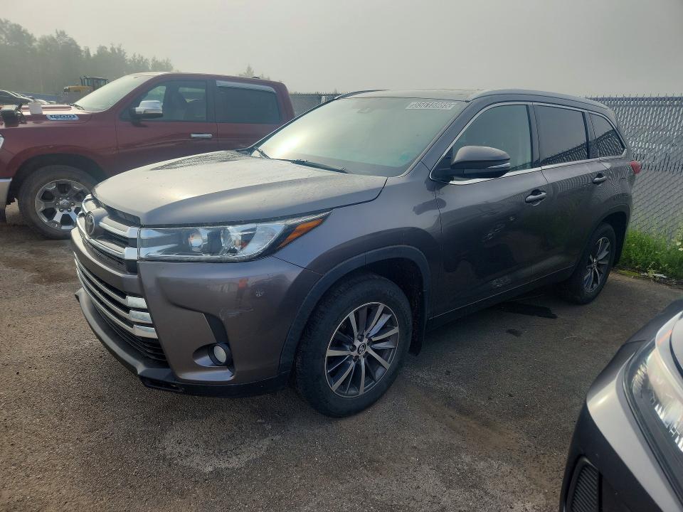 85615985 :رقم المزاد ، 5TDJZRFH7KS595182 vin ، 2019 Toyota Highlander مزاد بيع