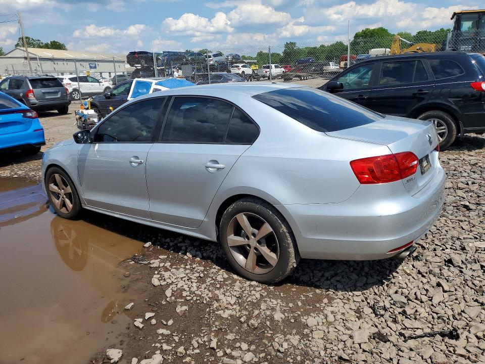 2014 Volkswagen Jetta მანქანა იყიდება აუქციონზე, vin: 3VW2K7AJ3EM321096, აუქციონის ნომერი: 58789046