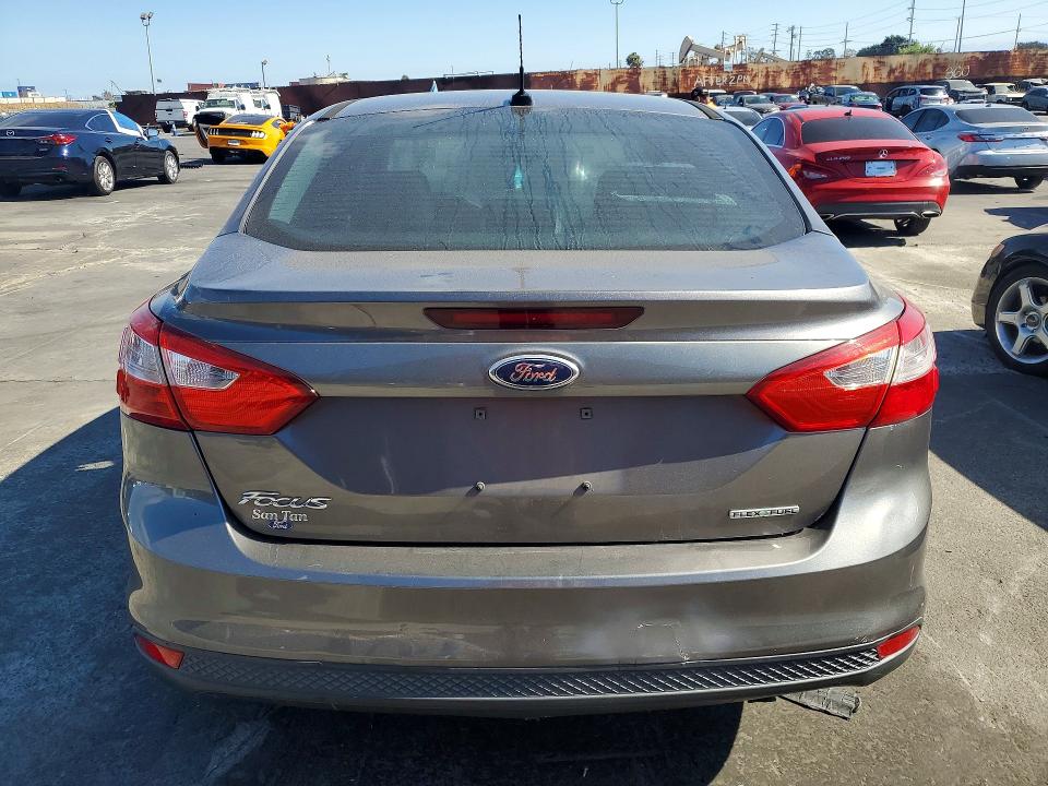 57847696 :رقم المزاد ، 1FADP3E23EL453856 vin ، 2014 Ford Focus مزاد بيع