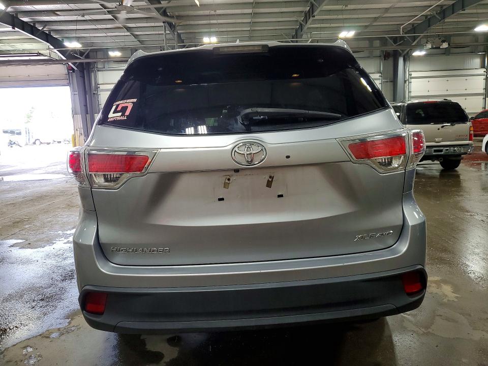2016 Toyota Highlander მანქანა იყიდება აუქციონზე, vin: 5TDJKRFH2GS305748, აუქციონის ნომერი: 56251156
