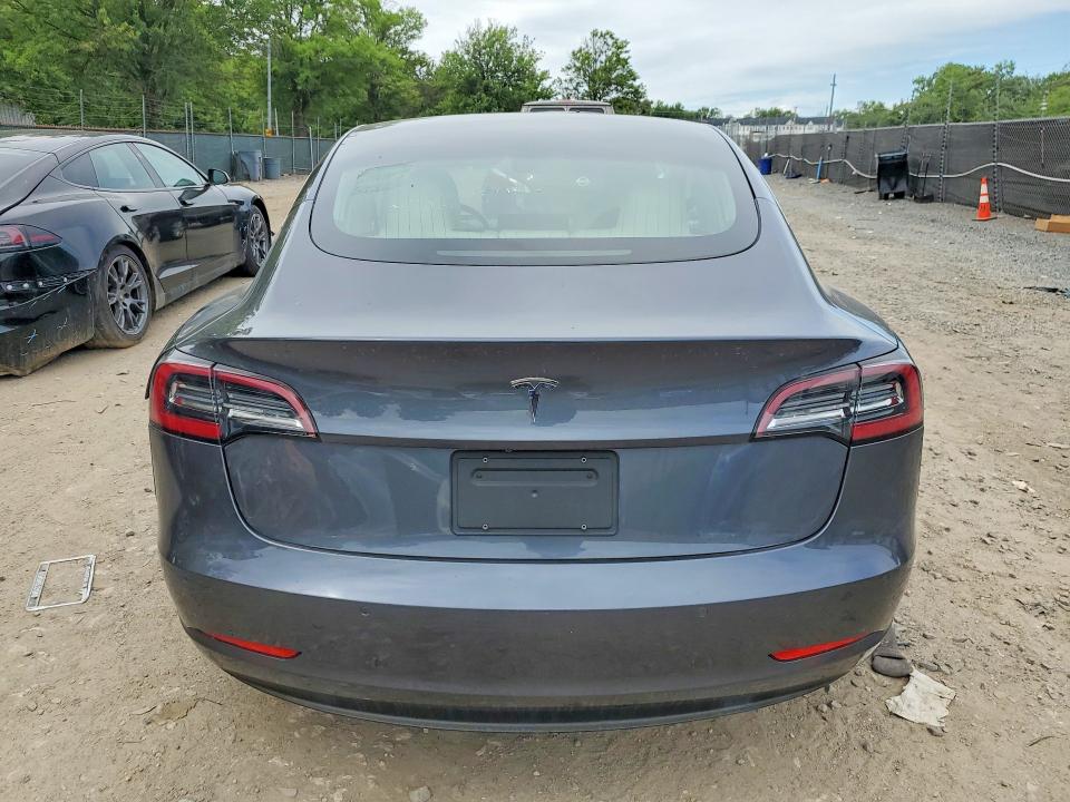 58085666 :رقم المزاد ، 5YJ3E1EA5KF407662 vin ، 2019 Tesla 3 مزاد بيع