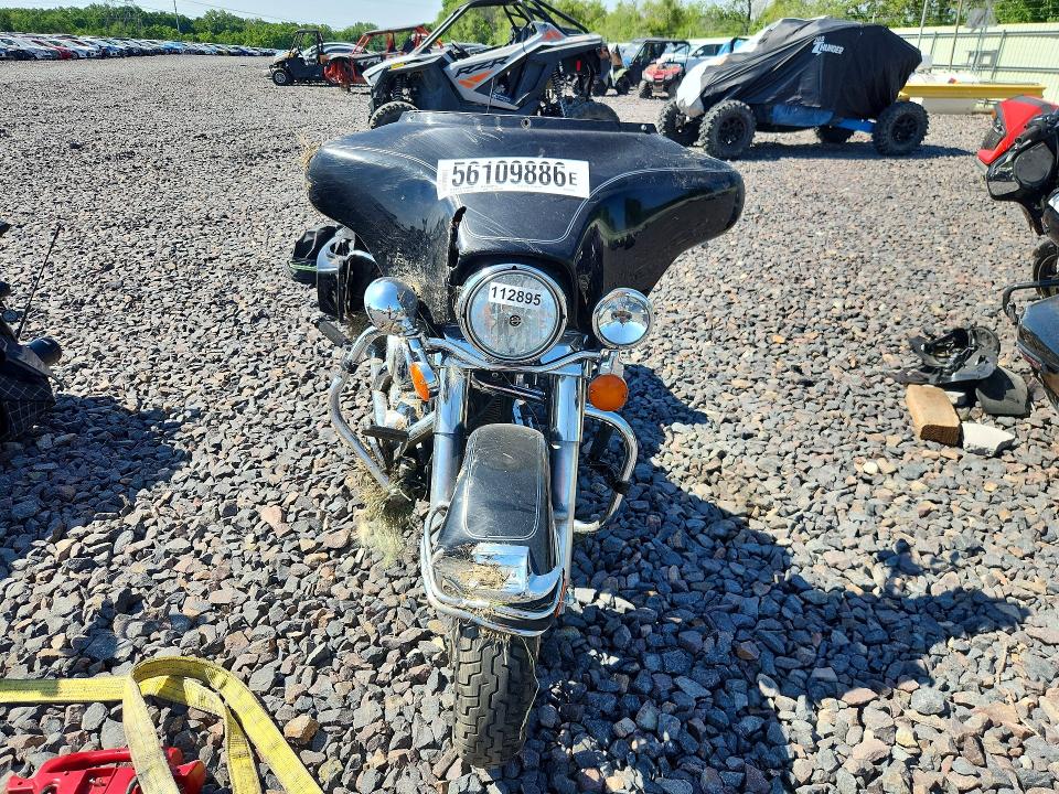 2005 Harley-davidson Flht მანქანა იყიდება აუქციონზე, vin: 1HD1DJV145Y621457, აუქციონის ნომერი: 56109886