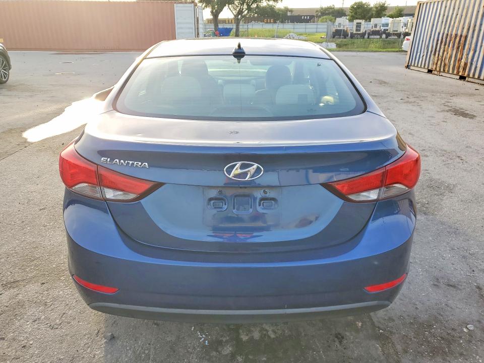 Продажа на аукционе авто 2016 Hyundai Elantra, vin: 5NPDH4AE0GH790022, номер лота: 55307846