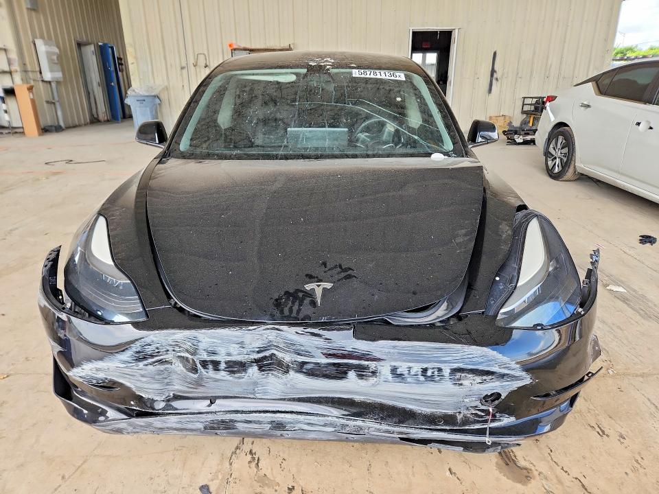 58781136 :رقم المزاد ، 5YJ3E1EB6NF264458 vin ، 2022 Tesla Model 3 مزاد بيع