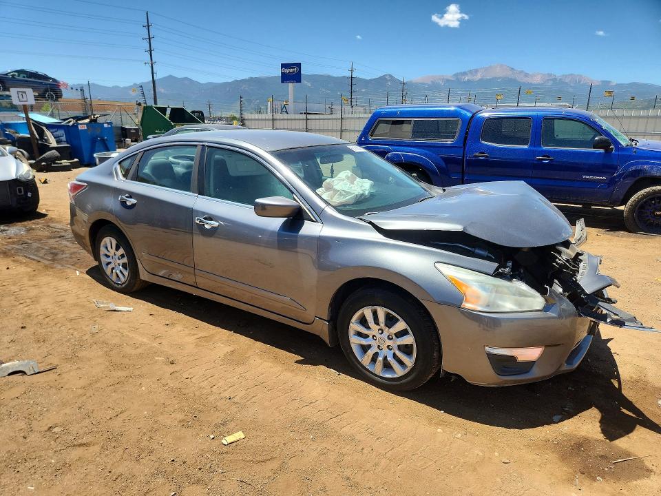 2015 Nissan Altima მანქანა იყიდება აუქციონზე, vin: 1N4AL3AP1FN922268, აუქციონის ნომერი: 56186526