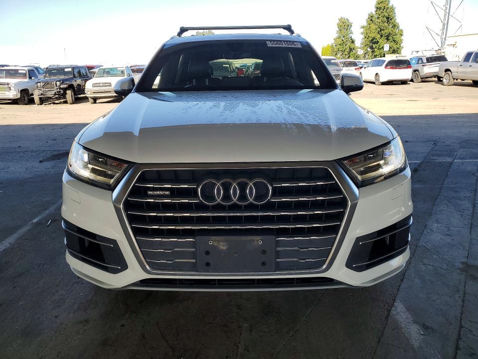 Продаж на аукціоні авто 2017 Audi Q7, vin: WA1LAAF78HD006311, номер лоту: 55601806
