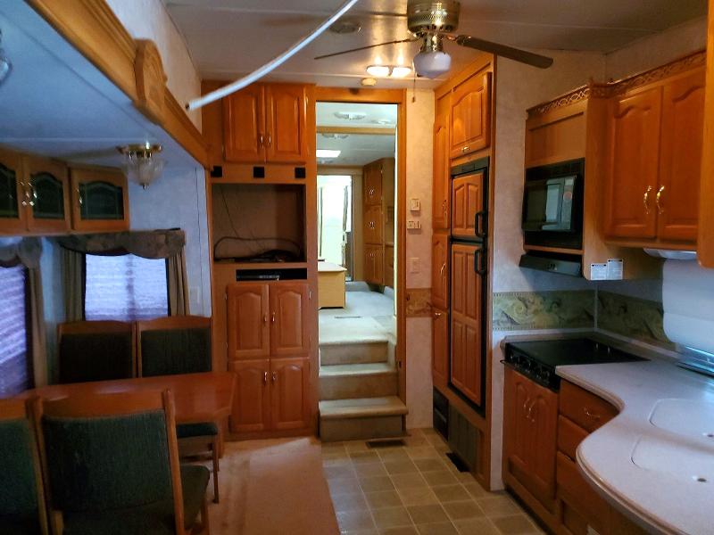 Продажа на аукционе авто 2004 Keystone Rv Montana Fifth Wheel, vin: 4YDF295224D510266, номер лота: 55647056