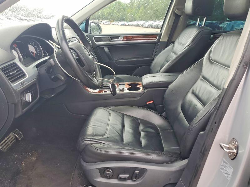 56323956 :رقم المزاد ، WVGFF9BP2CD002994 vin ، 2012 Volkswagen Touareg مزاد بيع
