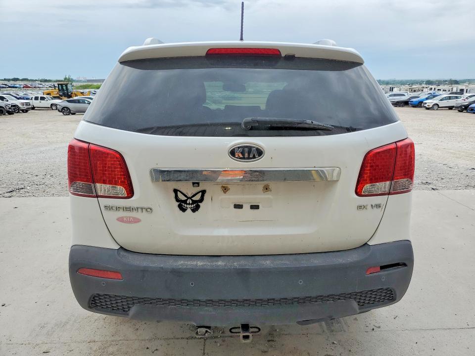 2013 Kia Sorento მანქანა იყიდება აუქციონზე, vin: 5XYKUDA22DG342344, აუქციონის ნომერი: 55738266