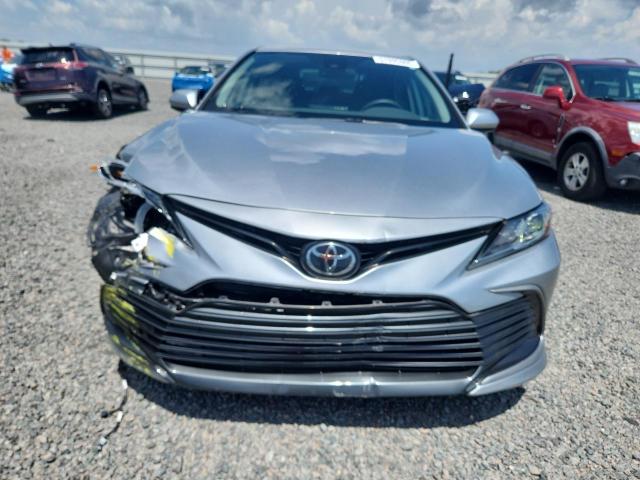 57895906 :رقم المزاد ، 4T1C11AK3RU865191 vin ، 2024 Toyota Camry مزاد بيع