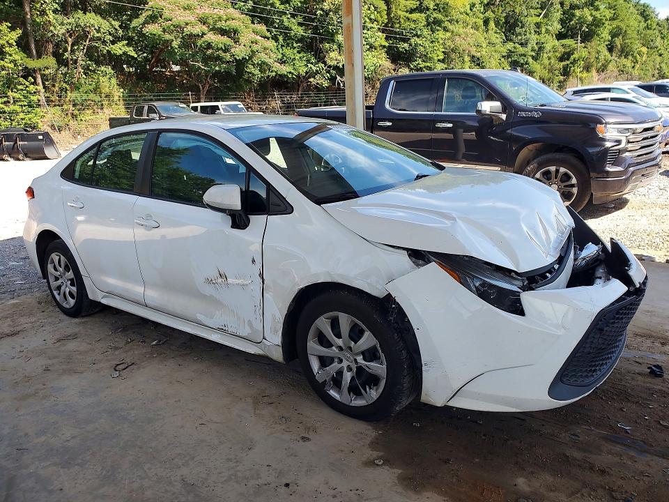 58300296 :رقم المزاد ، 5YFEPMAE9MP268866 vin ، 2021 Toyota Corolla مزاد بيع