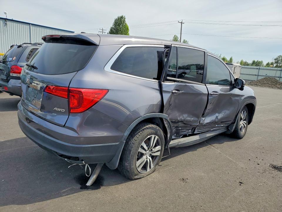 58492516 :رقم المزاد ، 5FNYF6H58JB026529 vin ، 2018 Honda Pilot مزاد بيع
