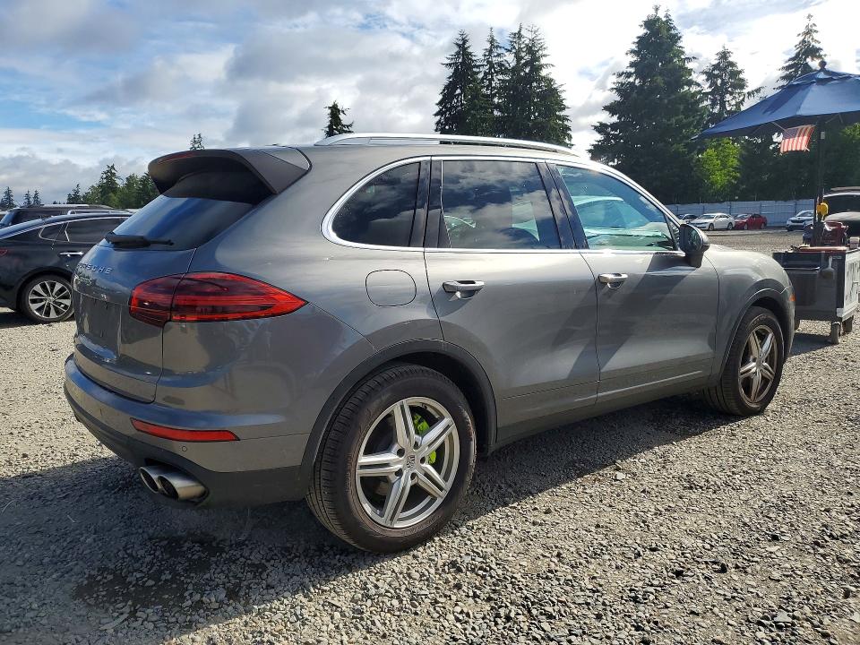 Aukcja sprzedaży 2016 Porsche Cayenne, vin: WP1AE2A21GLA17348, numer aukcji: 58926986