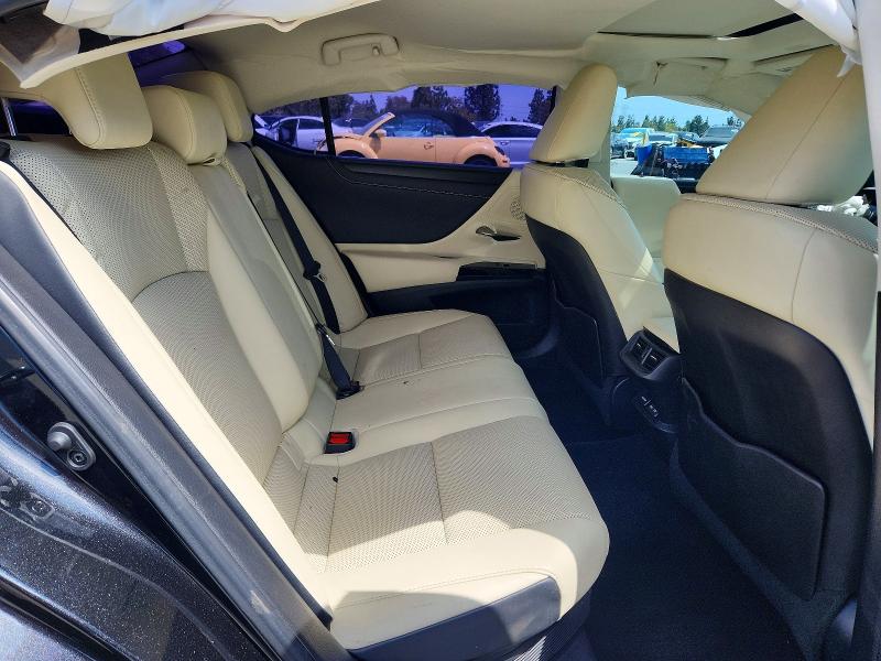 58603146 :رقم المزاد ، 58ADA1C12NU026032 vin ، 2022 Lexus Es 300h مزاد بيع